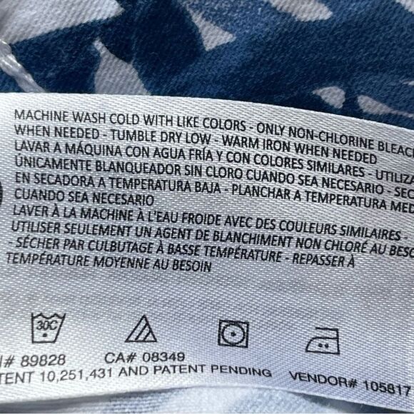 Gloria Vanderbilt Women's Floral Blue and White Capri Hi Rise Pants Size 10 - Picture 6 of 8